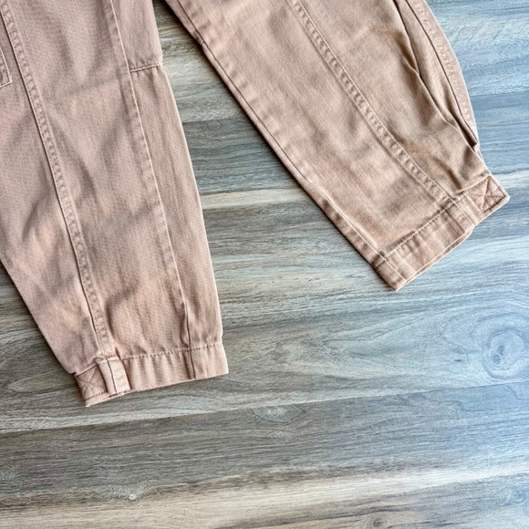 Banana Republic High Rise Tapered Utility Cargo Pants Iced Latte Brown Size 6 - Picture 9 of 14